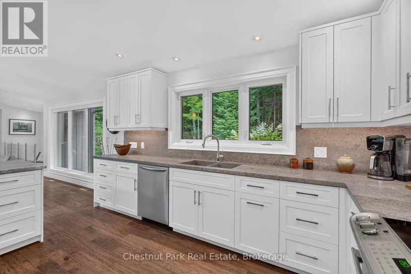 115 Lindgren Road E — photo 15 of 40