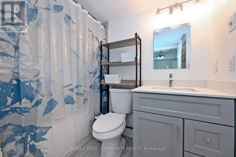 1047 - 115 George Appleton Way — photo 27 of 37