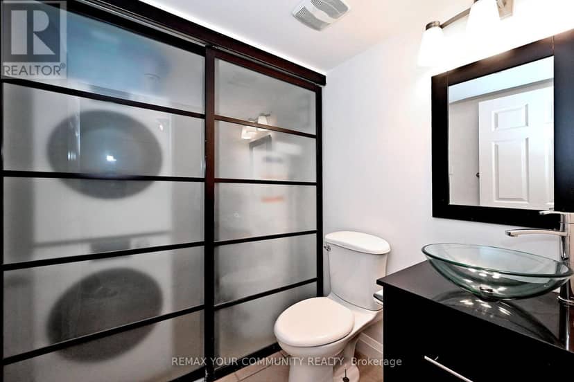 1047 - 115 George Appleton Way — photo 28 of 37