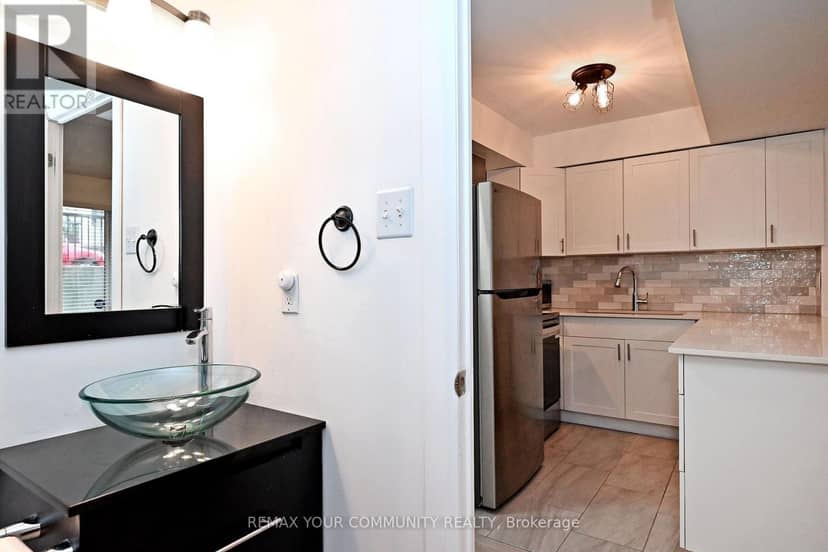 1047 - 115 George Appleton Way — photo 30 of 37