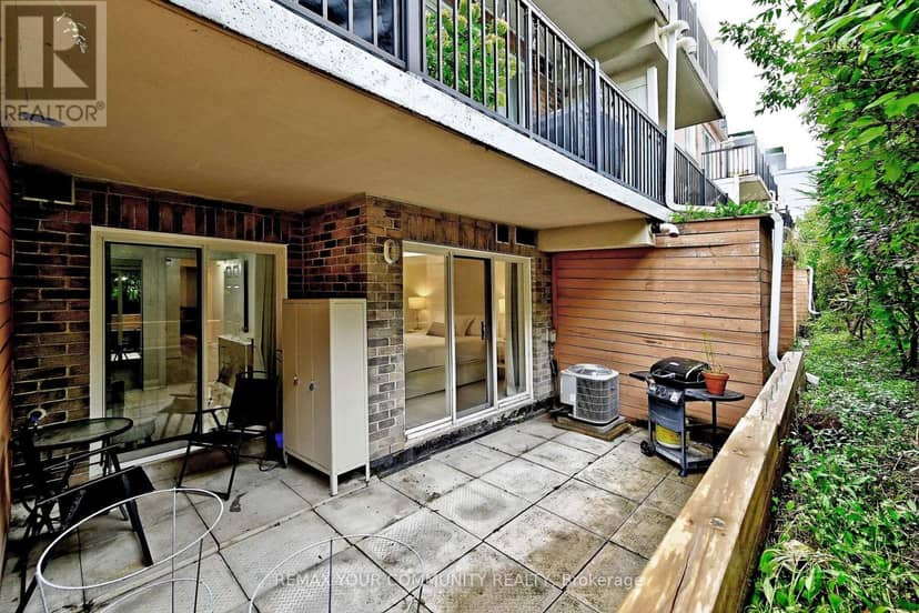1047 - 115 George Appleton Way — photo 35 of 37
