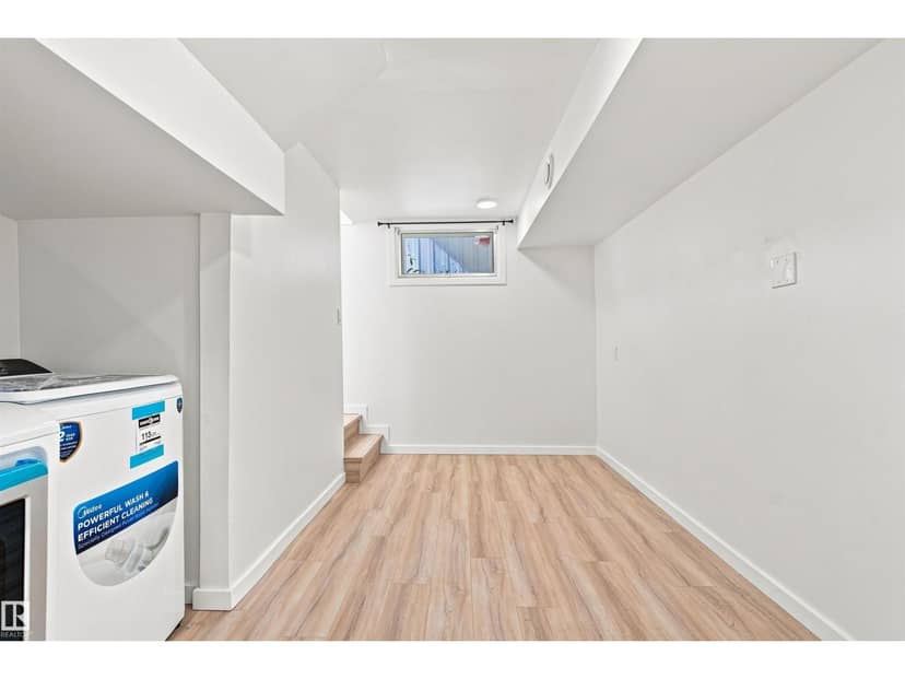 4021 117 AVe AV NW NW — photo 15 of 40