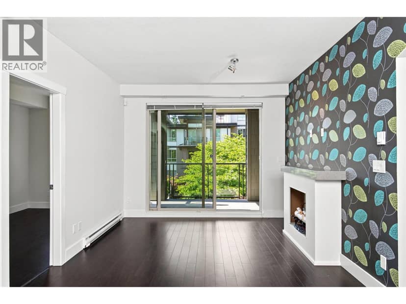 407 7478 BYRNEPARK WALK, Burnaby, photo 2