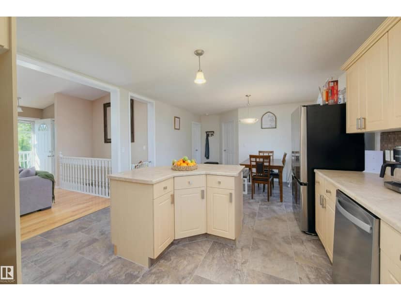 6006 Twp Rd 602 — photo 14 of 40