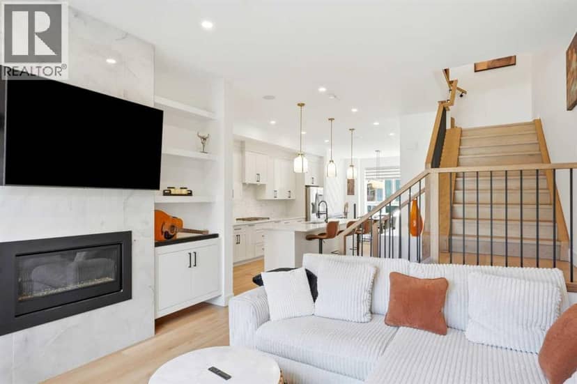 2808 40 Street SW — photo 17 of 40