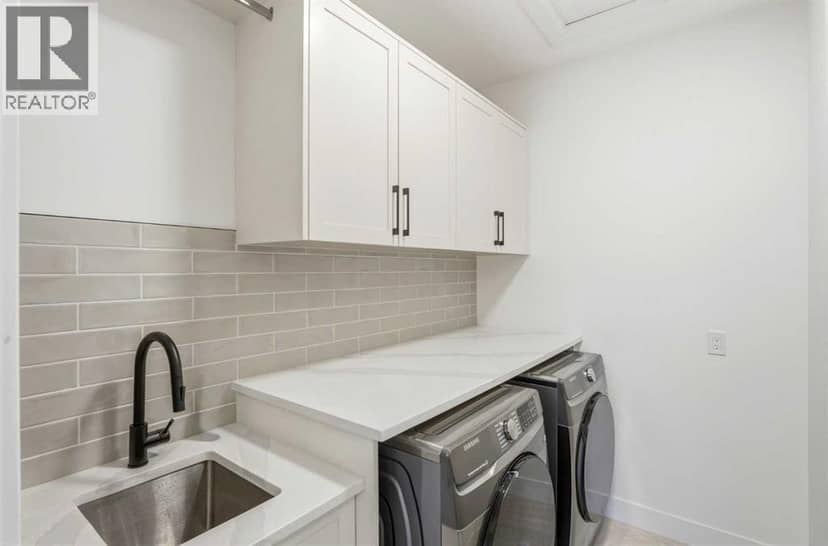 2808 40 Street SW — photo 24 of 40
