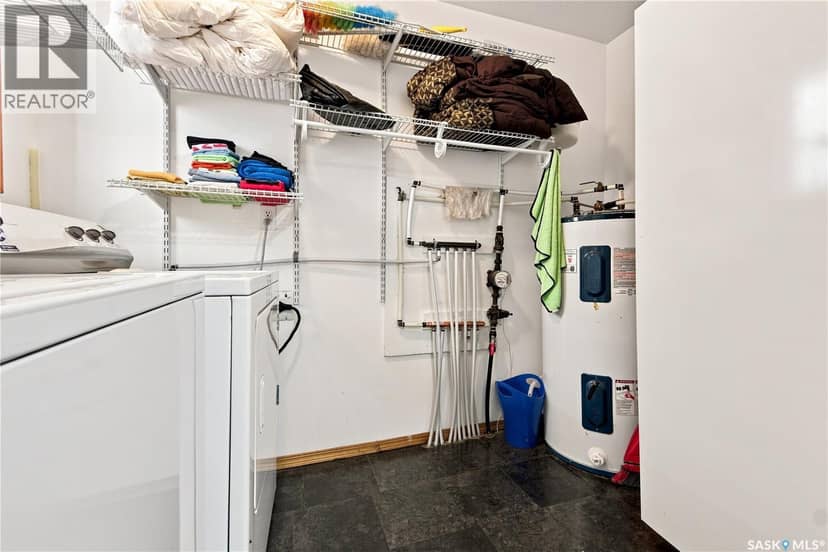 206 Albert STREET — photo 11 of 19