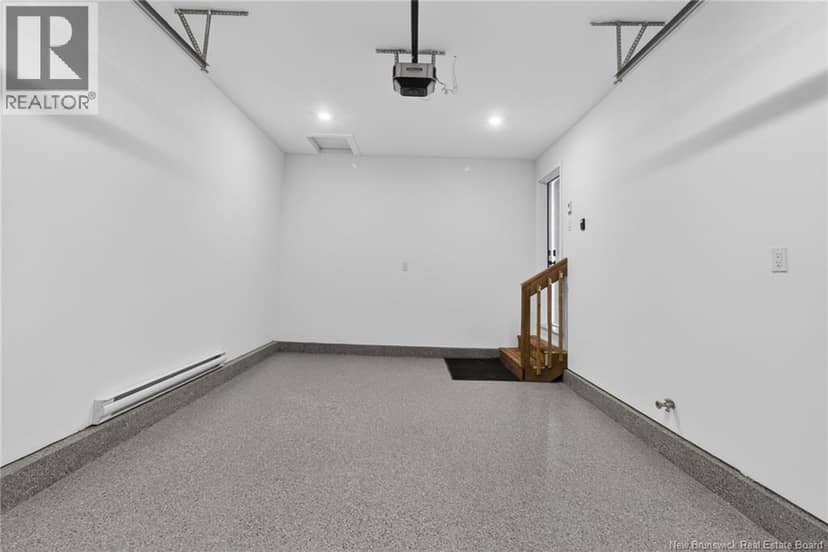 436 LaVallee Unit# 2 — photo 5 of 40