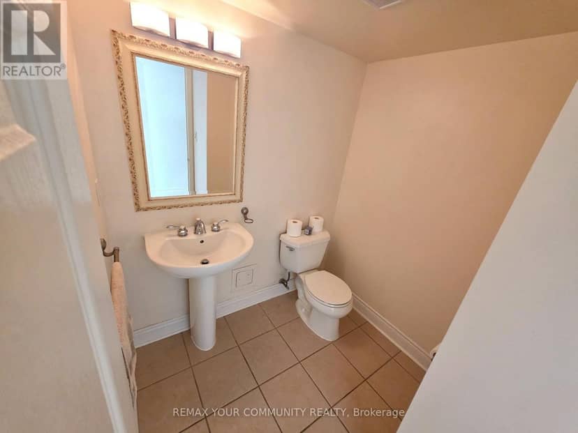 501 - 80 Cumberland Street — photo 21 of 40