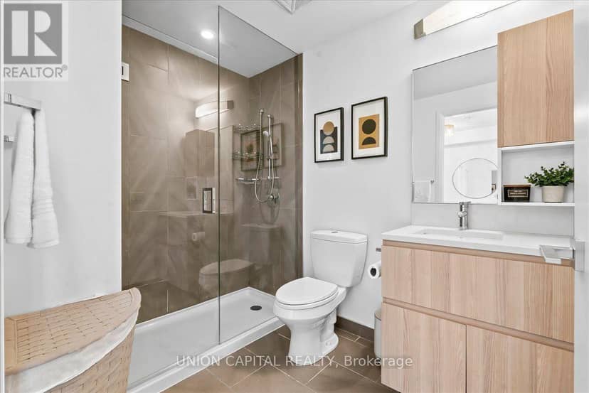 505 - 36 Park Lawn Road — photo 11 of 40
