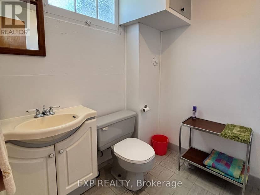 517 Norfolk Street S — photo 22 of 24
