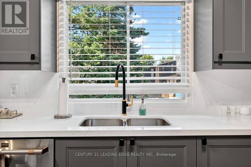 143 Campbell Crescent — photo 31 of 40