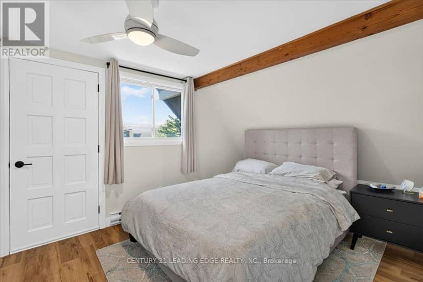 143 Campbell Crescent — photo 35 of 40