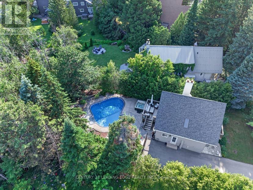 143 Campbell Crescent — photo 6 of 40
