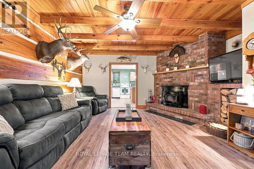 2193 Foymount Road — photo 12 of 40