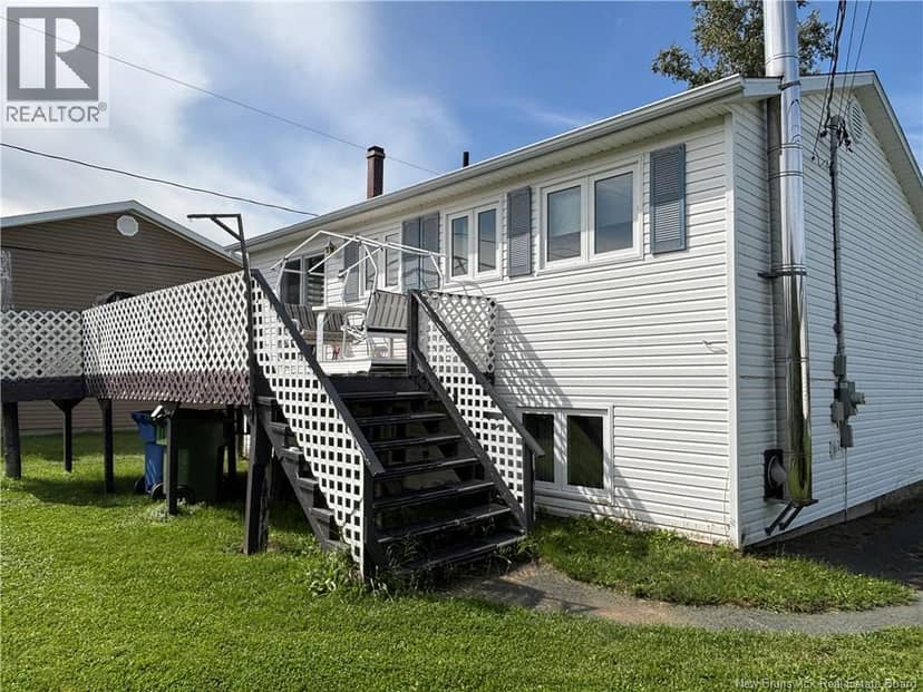 810 Couture Street, Bathurst, photo 5