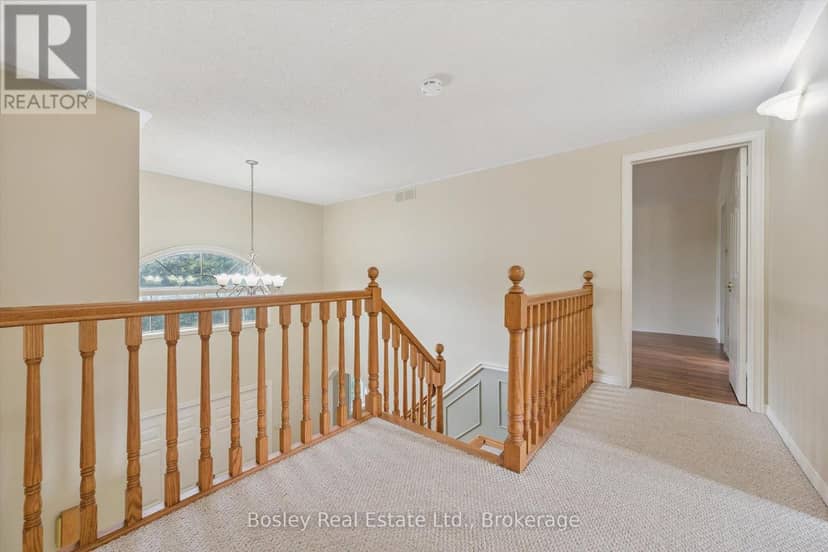 240 St Ann Avenue — photo 10 of 38