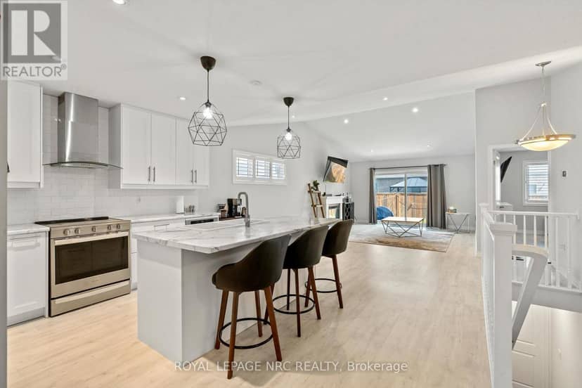 141 Acacia Road — photo 5 of 21