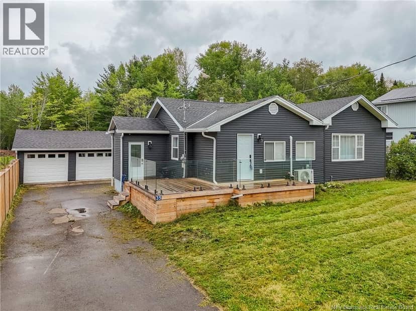 35 Centennial Drive, Minto
