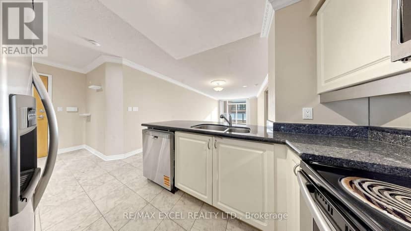 506 - 30 Hayden Street — photo 13 of 30