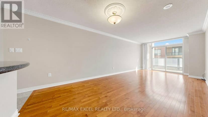 506 - 30 Hayden Street — photo 7 of 30