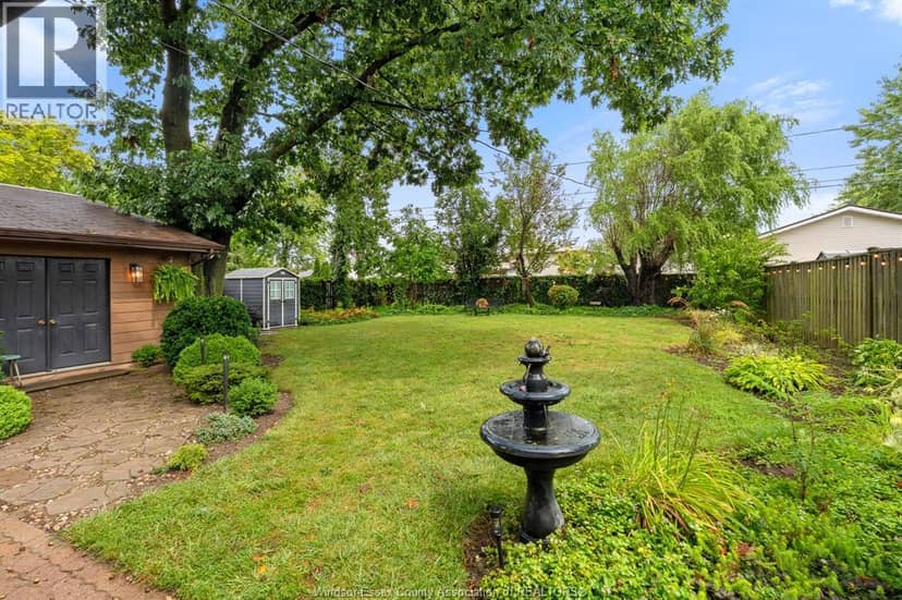 3274 Parkwood AVENUE — photo 33 of 40