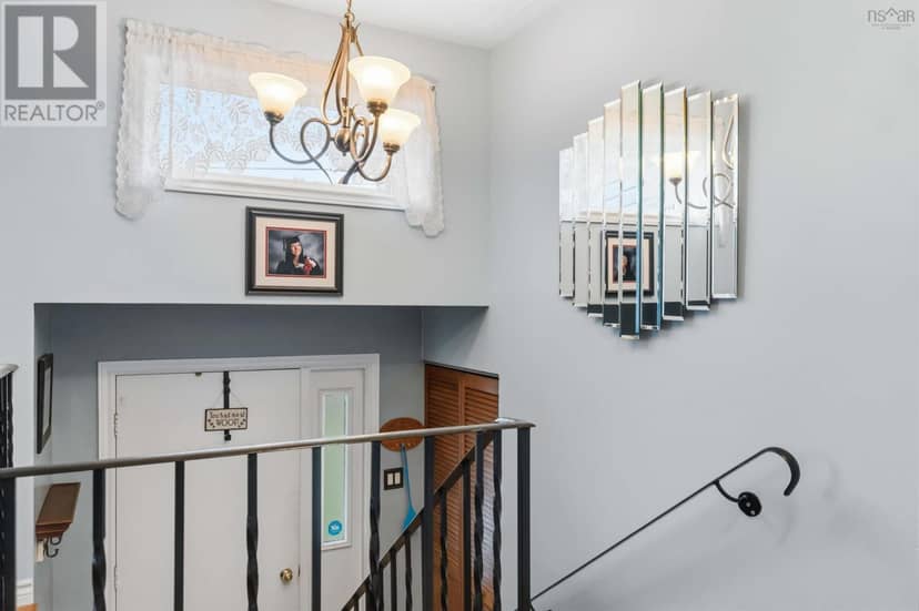 82 Campbell Road — photo 8 of 40