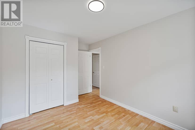 33 Amanda Drive — photo 18 of 36