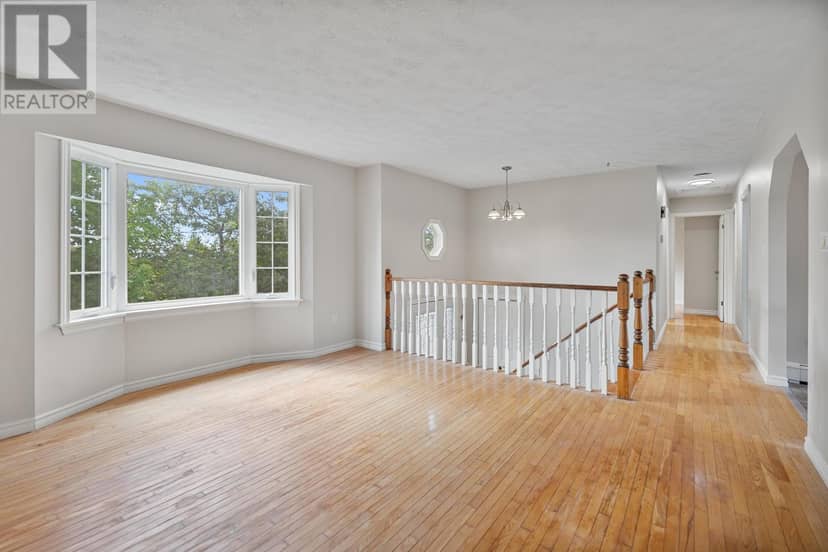 33 Amanda Drive, East Royalty, photo 5