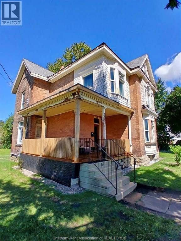 27 & 31 Wade STREET — photo 1 of 35