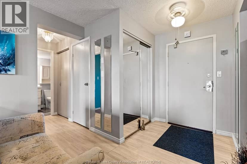 3936 WYANDOTTE STREET East Unit# 407 — photo 13 of 23