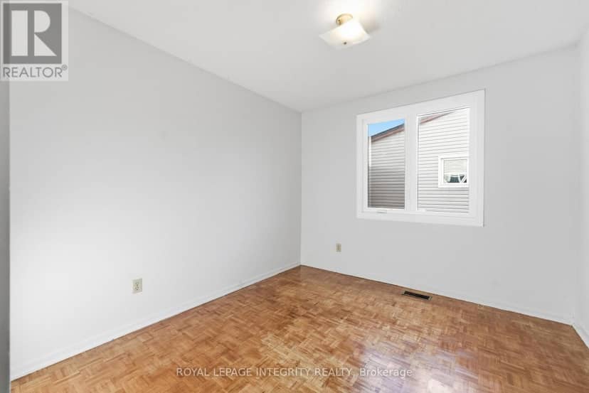 30 - 2057 Jasmine Crescent — photo 19 of 35