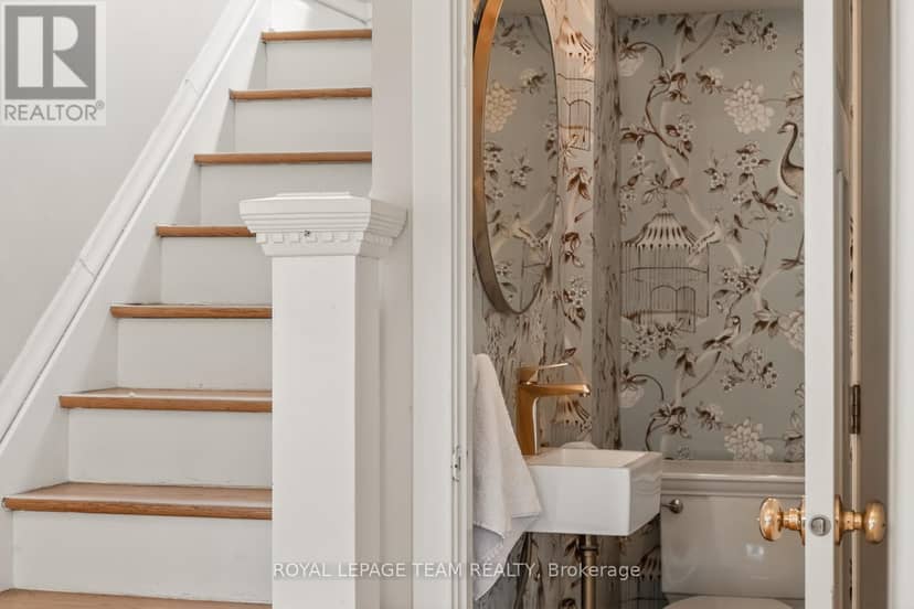 318 Clemow Avenue — photo 12 of 35