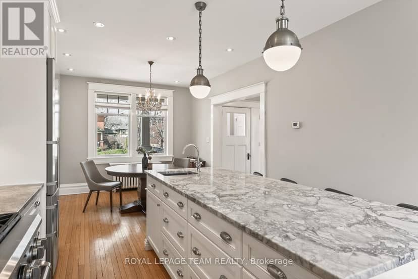 318 Clemow Avenue — photo 8 of 35
