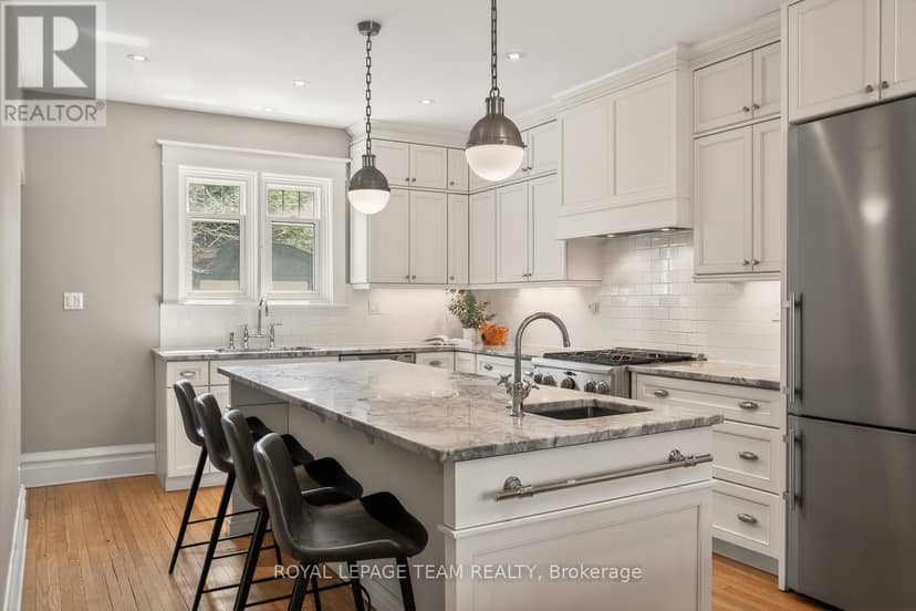 318 Clemow Avenue — photo 9 of 35