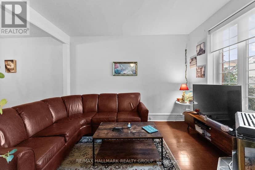 157 St Andrew Street — photo 3 of 28