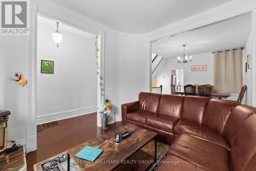 157 St Andrew Street — photo 4 of 28