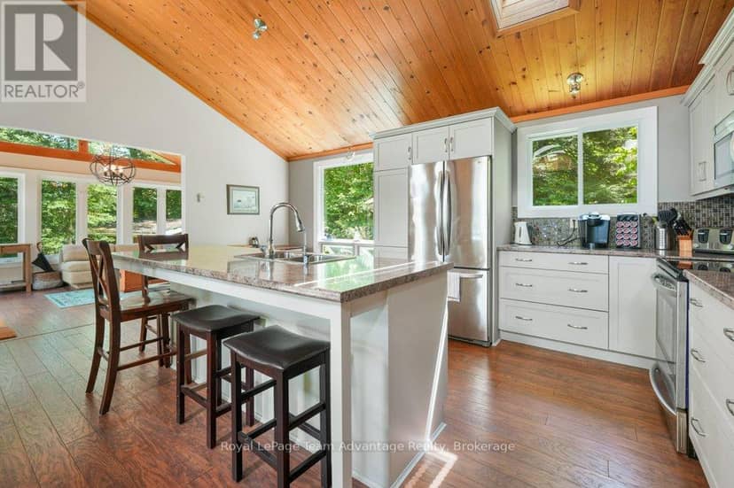 25 Island 20C — photo 14 of 40