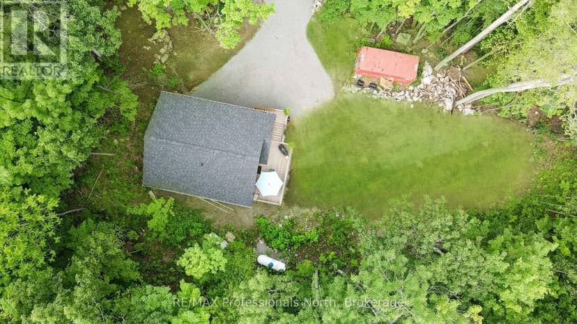 1065 Henderson's Road, Minden Hills, photo 3
