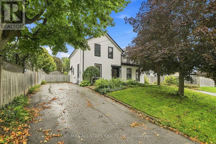 108 Mechanic Street — photo 2 of 38
