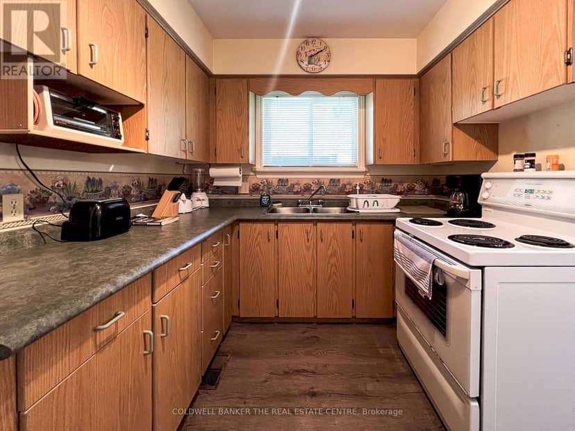 46 Iris Drive — photo 27 of 40