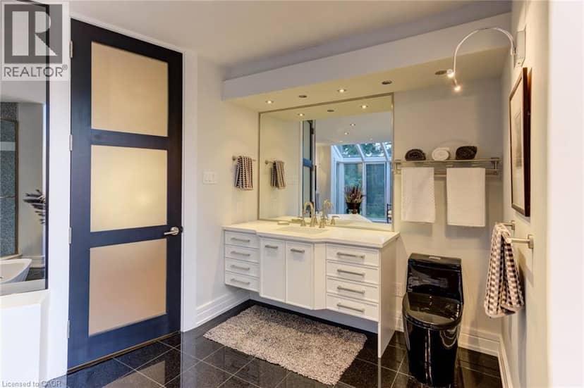 14 JAMES Court — photo 13 of 40