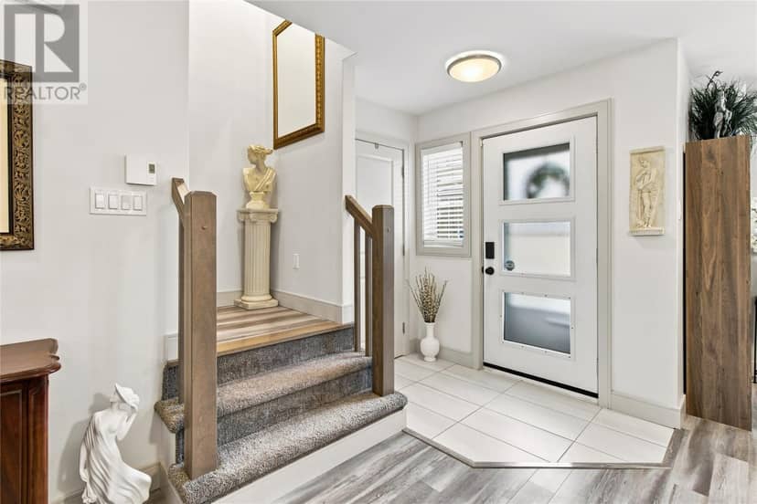 55 Henry Larsen Street — photo 3 of 36