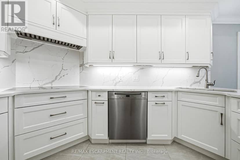 19 - 4211 Millcroft Park Drive — photo 14 of 37