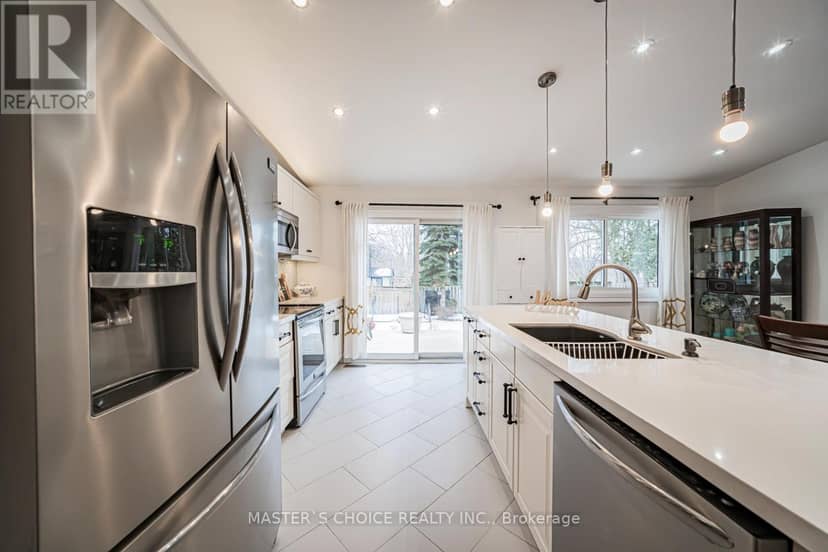 3294 Rhonda Valley Drive — photo 16 of 40