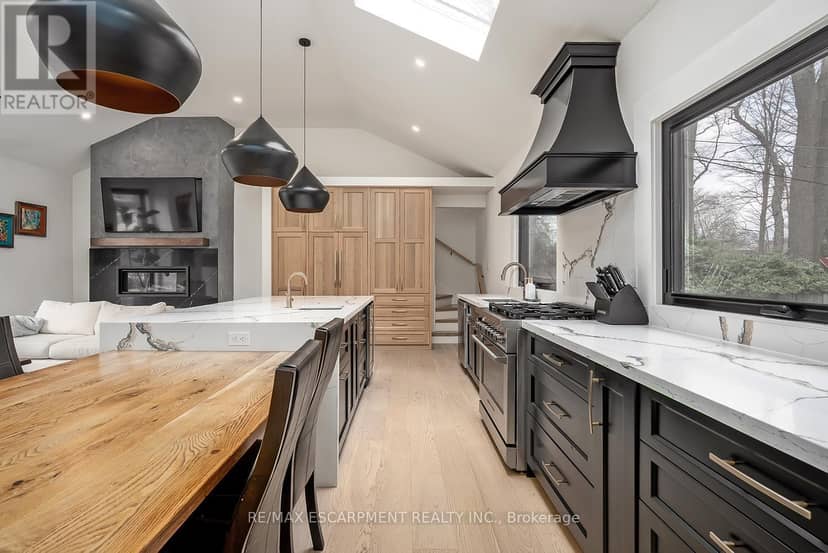 327 Goodram Drive — photo 16 of 40