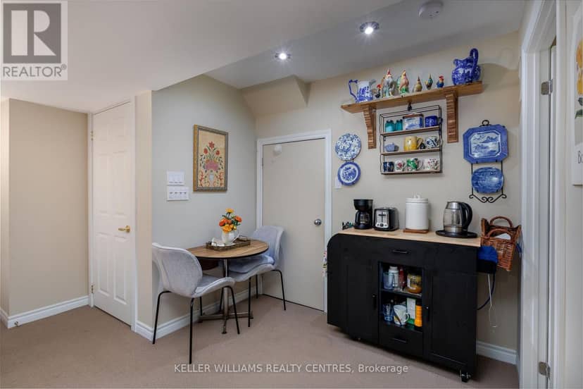 773 Prince Of Wales Drive — photo 24 of 39
