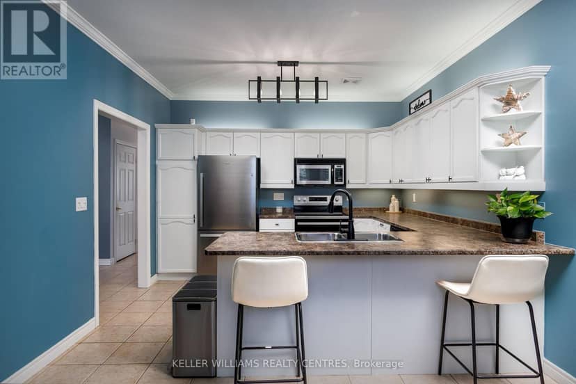 773 Prince Of Wales Drive — photo 8 of 39