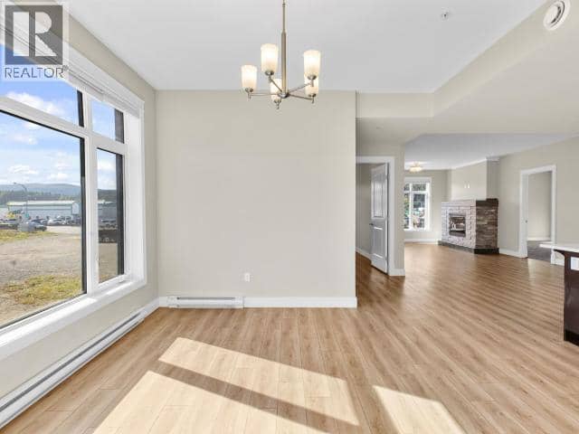 105-38 Waterfront Place — photo 16 of 33