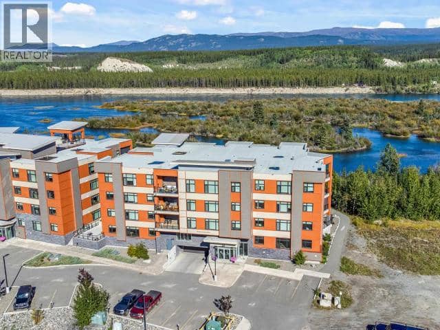 105-38 Waterfront Place, Whitehorse, photo 2